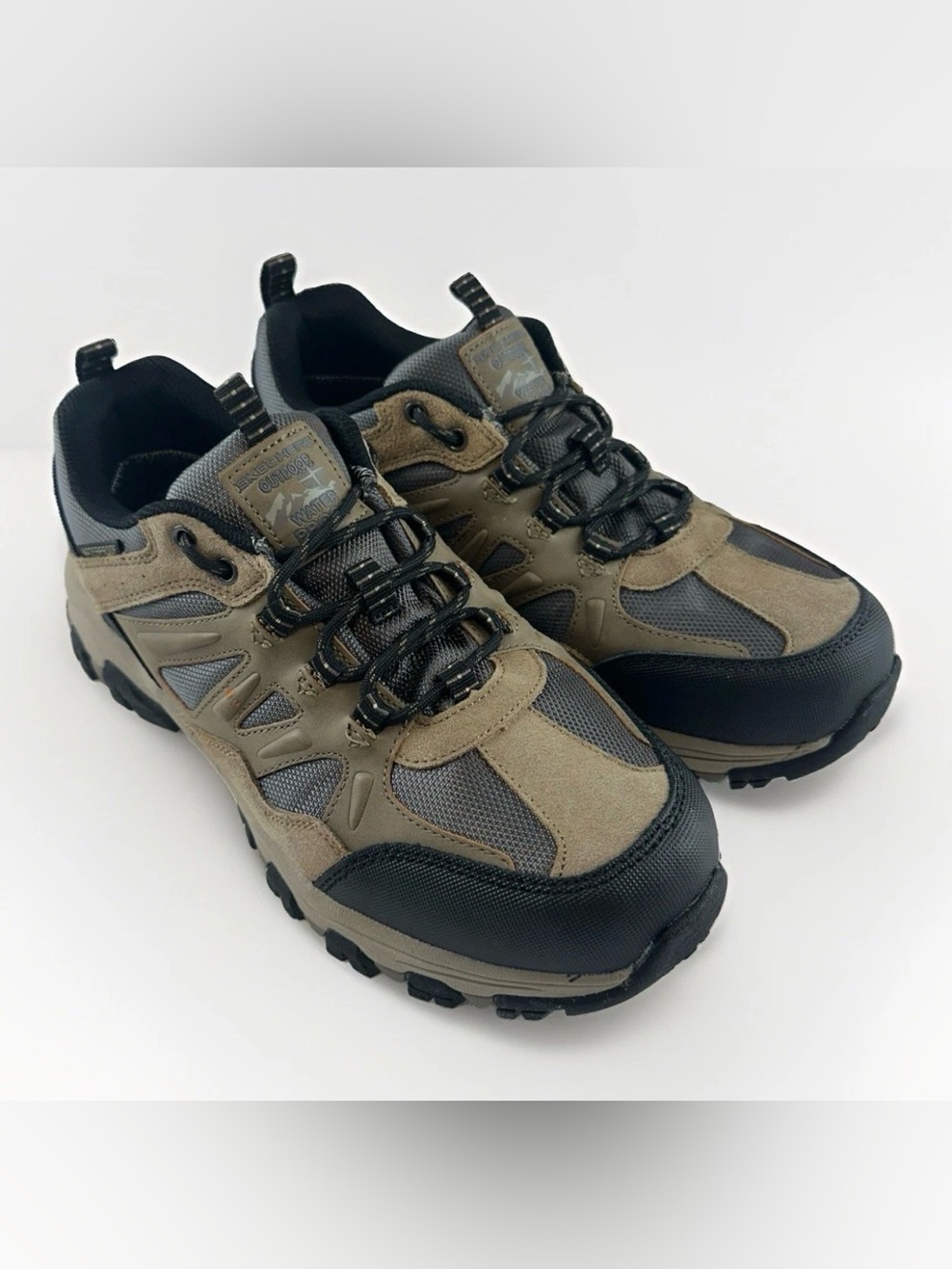 Skechers Selmen Enago Men's 9.5 Waterproof Hiking Shoes Tan Relaxed Fit 66275